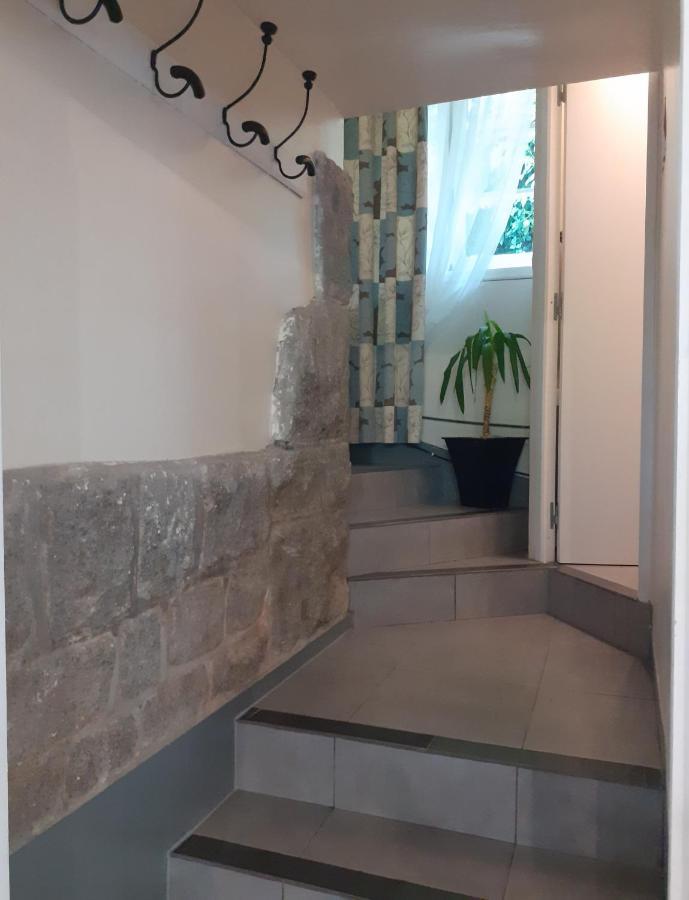 D'hotes De La Roche Tremblante Bed & Breakfast