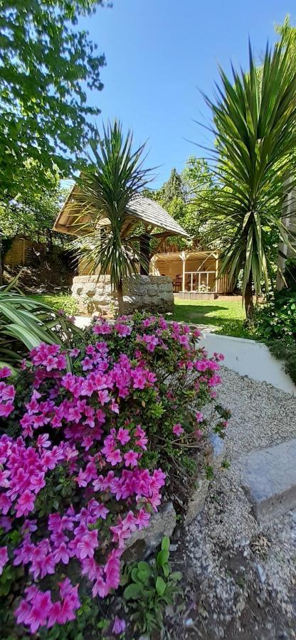 Bed & Breakfast D'hotes De La Roche Tremblante Huelgoat